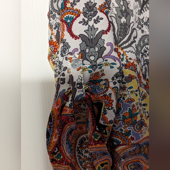 Fig and Flower. Top.  319 - Picture 7 of 7